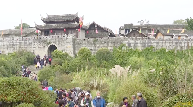 “三堅(jiān)持、三嚴(yán)禁” 貴陽市嚴(yán)管文旅市場 導(dǎo)游服務(wù)再升級(jí)